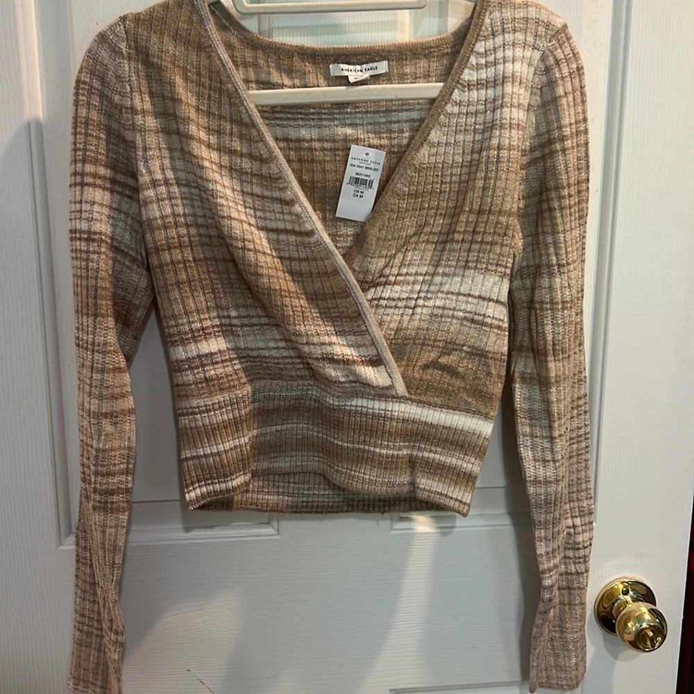 American Eagle long sleeve tshirt
